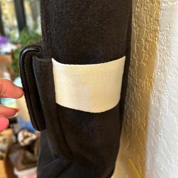 Juicy Couture Velour Diaper Bag. NWOT. Authentic - Picture 9 of 16